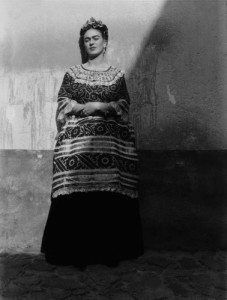 1a---Frida-Kahlo,-coyoacan-Mexico-1944