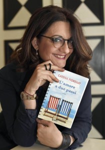 Libri: Catena Fiorello, dedico a mamma 'L'amore a due passi'