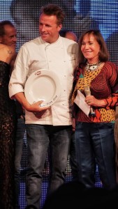 A Marc Murphy chef Usa il premio gusto e benessere nella foto con Fiammetta Fadda