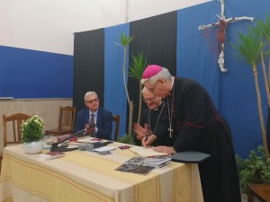 firma arcivescovo Pennisi